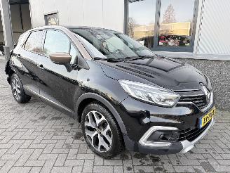 Damaged car Renault Captur 1.2 TCe Edition One Automaat 2017/7