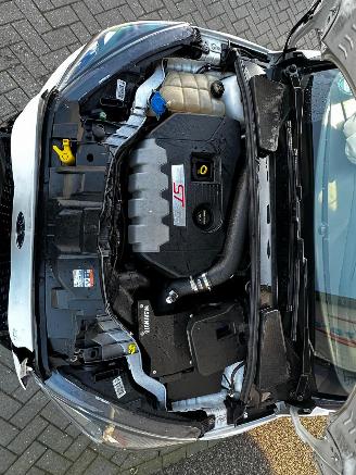 Ford Focus 2.0 ST 270pk picture 16