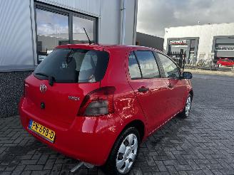Toyota Yaris 1.0 VVTI Idols picture 20