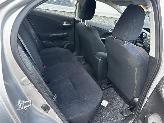 skadebil auto Honda Civic 1.8 Comfort 2013/8