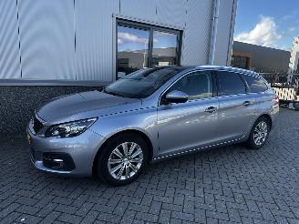 Peugeot 308 1.2 PureTech Blue Lease Premium picture 23