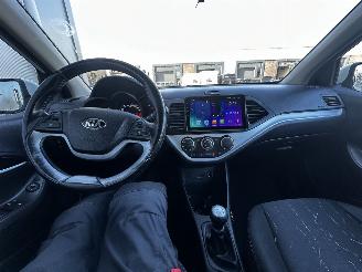 Kia Picanto 1.0 CVVT Design Edition picture 14