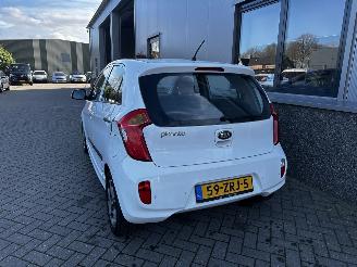 Kia Picanto 1.0 CVVT Design Edition picture 22