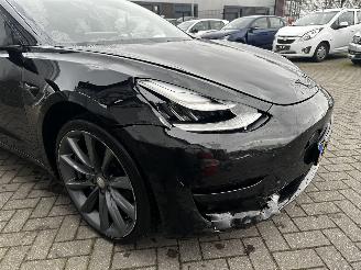Damaged car Tesla Model 3 Long Range AWD 75 kWh 2019/4