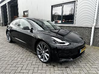 skadebil auto Tesla Model 3 Long Range AWD 75 kWh 2019/4
