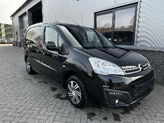 skadebil bedrijf Citroën Berlingo 1.6 BleuHDI 100 Club Economy S&S 2017/1
