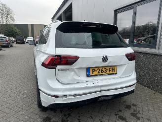 Volkswagen Tiguan 1.4 TSI Comfortline Business R picture 28