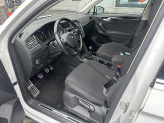 Volkswagen Tiguan 1.4 TSI Comfortline Business R picture 36