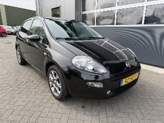 krockskadad bil auto Fiat Punto Evo 0.9 TwinAir Sempre 2018/2