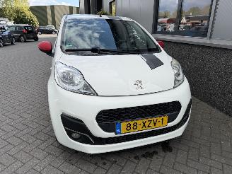 Peugeot 107 1.0 Sportium picture 7