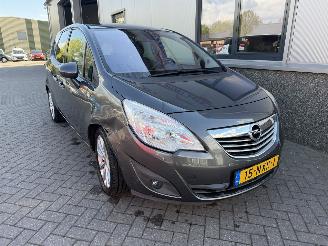 damaged passenger cars Opel Meriva 1.4 Turbo Cosmo 2010/12