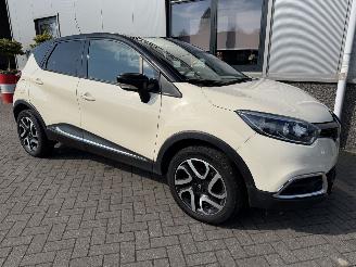 Renault Captur 0.9 TCe Dynamique picture 2
