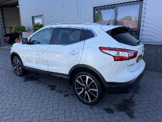 Nissan Qashqai 1.2 Premier Edition picture 13