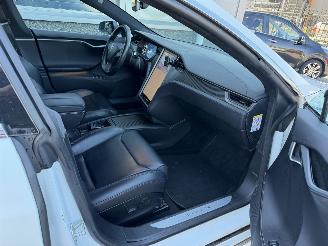 Tesla Model S 75D Base picture 10
