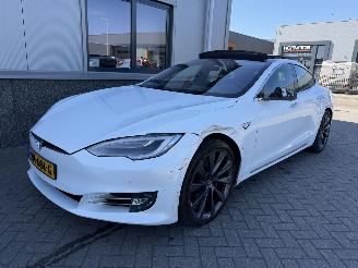 Tesla Model S 75D Base picture 31