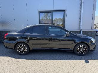 Toyota Avensis 2.0 VVTi Luna picture 5