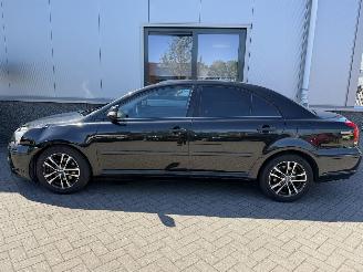 Toyota Avensis 2.0 VVTi Luna picture 13