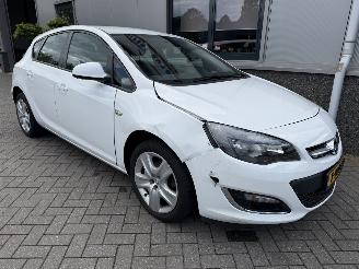 skadebil auto Opel Astra 1.4 Anniversary Edition 2012/11