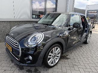 Mini Cooper 1.5 Cooper Chili Serious Business picture 11