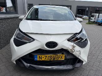 Toyota Aygo 1.0 VVT-i x-joy picture 20