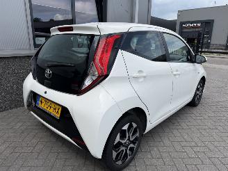Toyota Aygo 1.0 VVT-i x-joy picture 5