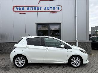 Toyota Yaris 1.5 Full Hybrid Dynamic picture 3
