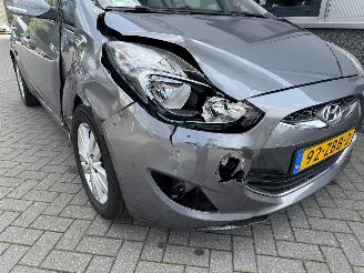 Hyundai Ix20 1.6 i-Catcher Automaat picture 14