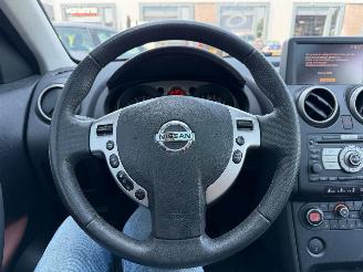 Nissan Qashqai+2 2.0 Tekna picture 28