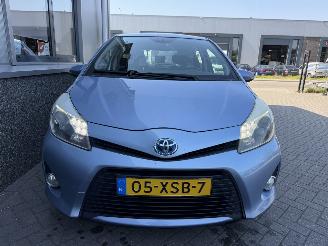 Schadeauto Toyota Yaris 1.5 Full Hybrid Dynamic 2012/7