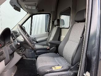 Volkswagen Crafter 35 2.5 TDI L3H3 Automaat picture 17