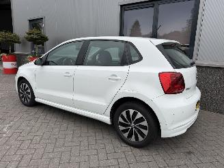 Volkswagen Polo 1.0 BlueMotion Connected Series picture 26