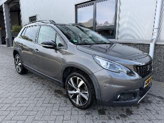 Peugeot 2008 1.2 PureTech GT-Line Automaat. picture 2
