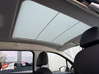 Peugeot 2008 1.2 PureTech GT-Line Automaat. picture 16