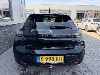 Peugeot 208 1.2 PureTech GT picture 8