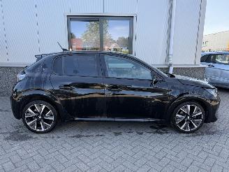 Peugeot 208 1.2 PureTech GT picture 5