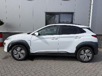 Hyundai Kona EV Premium 64 kWh picture 20