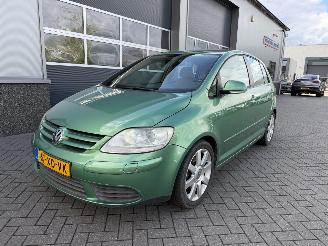 Schadeauto Volkswagen Golf plus 2.0 TDI Sportline Business Automaat. 2007/4
