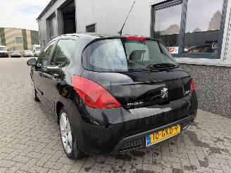Peugeot 308 1.6 VTi XT picture 34