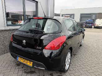 Peugeot 308 1.6 VTi XT picture 7