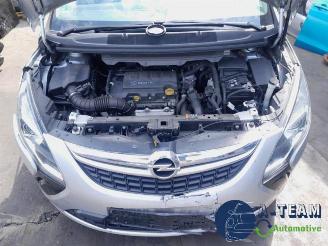 Opel Zafira Zafira Tourer (P12), MPV, 2011 / 2019 1.4 Turbo 16V ecoFLEX picture 4