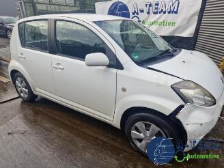 Daihatsu Sirion Sirion 2 (M3), Hatchback, 2005 1.0 12V DVVT picture 9