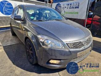 Sloopauto Kia Cee d Cee'd (EDB5), Hatchback 5-drs, 2006 / 2012 1.4 CVVT 16V 2012/1