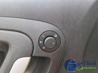 Skoda Fabia Fabia II (5J), Hatchback 5-drs, 2006 / 2014 1.6i 16V picture 32