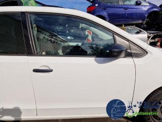 Volkswagen Up! Up! (121), Hatchback, 2011 1.0 12V 60 picture 13