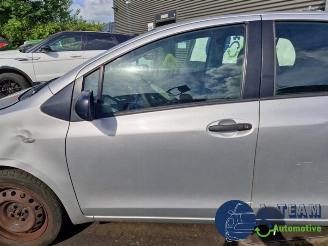 Toyota Yaris Yaris II (P9), Hatchback, 2005 / 2014 1.3 16V VVT-i picture 6