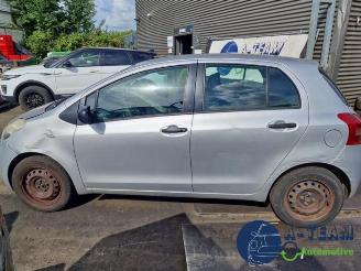 Toyota Yaris Yaris II (P9), Hatchback, 2005 / 2014 1.3 16V VVT-i picture 7