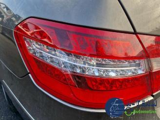 Mercedes E-klasse E (W212), Sedan, 2009 / 2016 E-550 5.5 V8 32V 4-Matic picture 2