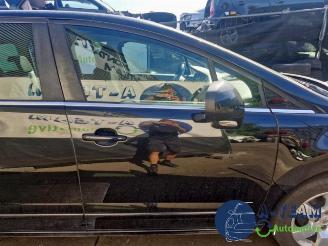 Peugeot 5008 5008 I (0A/0E), MPV, 2009 / 2017 1.6 VTI 16V picture 10