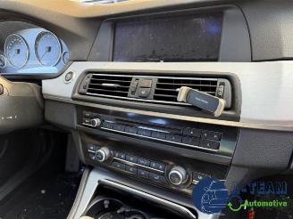 BMW 5-serie 5 serie (F10), Sedan, 2009 / 2016 530i 24V picture 10