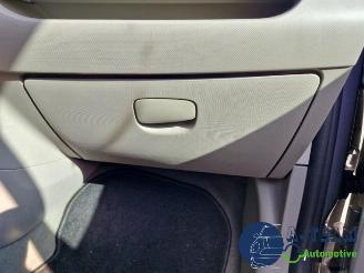 Renault Zoé Zoe (AG), Hatchback 5-drs, 2012 46kW picture 32